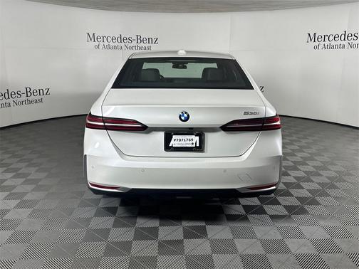 2025 BMW 530 i