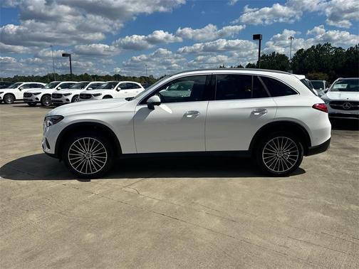 2026 Mercedes-Benz GLC 300 Base