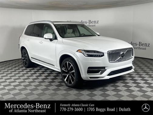 2021 Volvo XC90 Recharge Plug-In Hybrid T8 Inscription Expression 7 Passenger