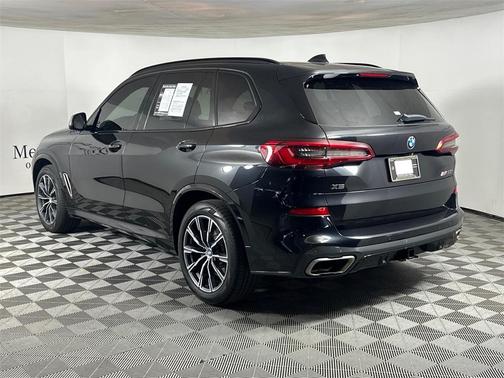 2020 BMW X5 M50i