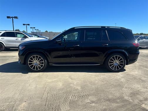 2026 Mercedes-Benz GLS 450