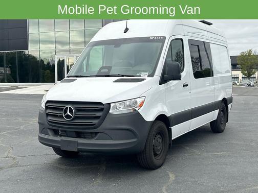 White 2025 Mercedes-Benz Sprinter 2500 144 WB
