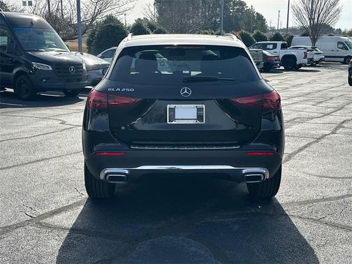 2026 Mercedes-Benz GLA 250 Base