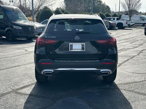 2026 Mercedes-Benz GLA 250 Base