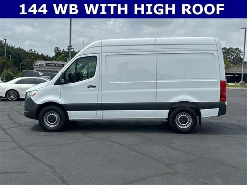 2025 Mercedes-Benz Sprinter 2500 Standard Roof