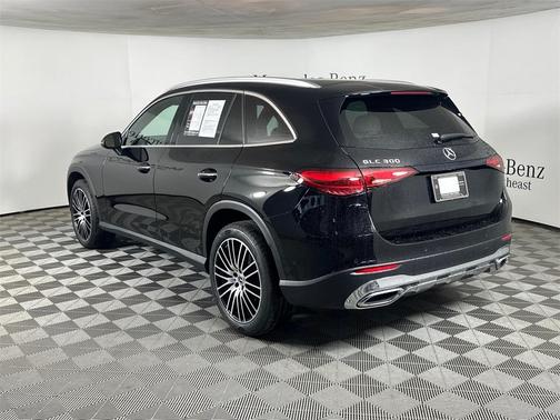 2024 Mercedes-Benz GLC 300 Base