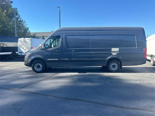 2026 Mercedes-Benz Sprinter 2500 170 WB