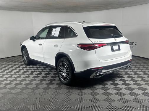 2025 Mercedes-Benz GLC 300 Base