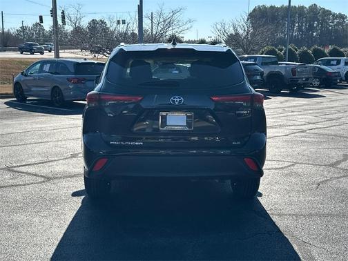 2021 Toyota Highlander Hybrid XLE