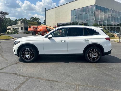 2026 Mercedes-Benz GLC 300 Base