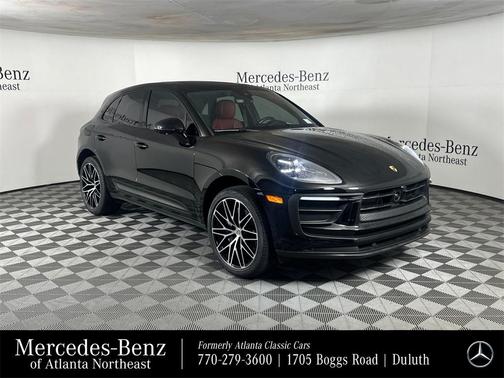 2023 Porsche Macan T