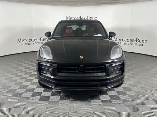 2023 Porsche Macan T