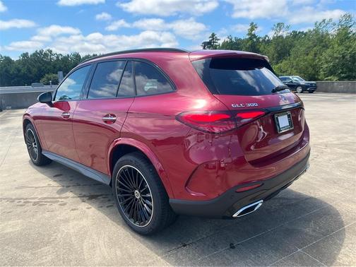 2025 Mercedes-Benz GLC 300 Base