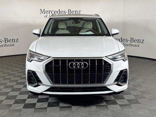 2022 Audi Q3 45 S line Premium