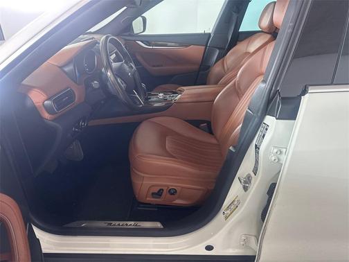2017 Maserati Levante Base