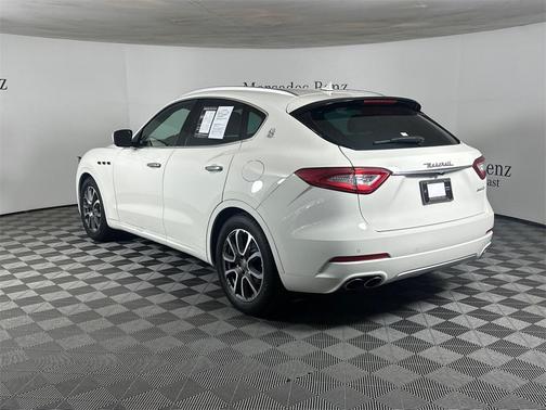 2017 Maserati Levante Base