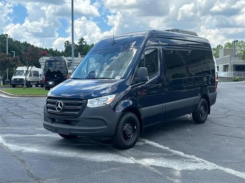 2025 Mercedes-Benz Sprinter 2500 144 WB Standard Roof Passenger