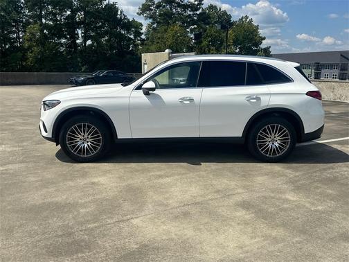 2026 Mercedes-Benz GLC 300 Base