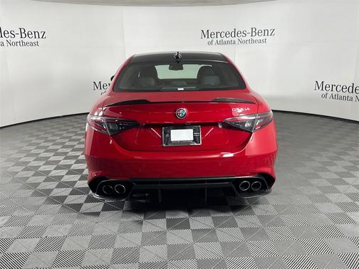 2024 Alfa Romeo Giulia Quadrifoglio