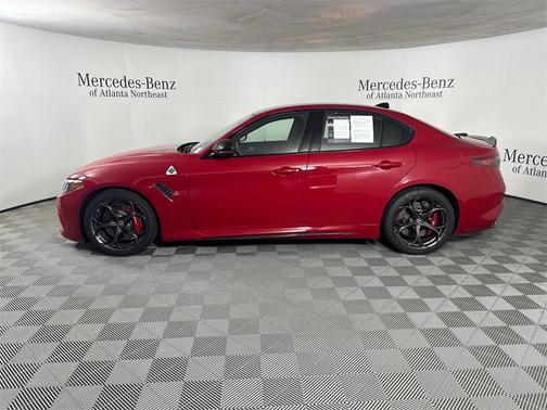 2024 Alfa Romeo Giulia Quadrifoglio