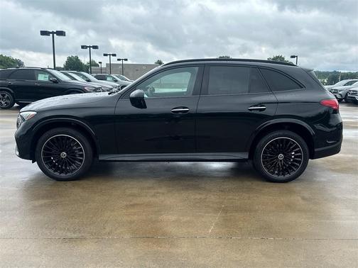 2025 Mercedes-Benz GLC 300 Base