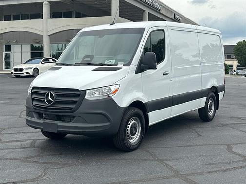 2025 Mercedes-Benz Sprinter 2500 Standard Roof