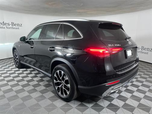 2025 Mercedes-Benz GLC 350e Base 4MATIC