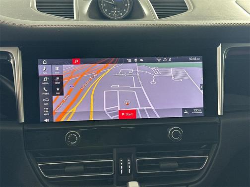 2022 Porsche Macan Base