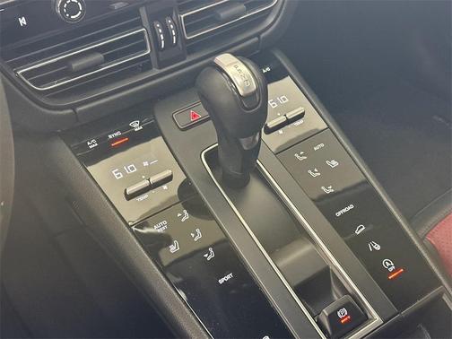2022 Porsche Macan Base