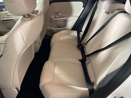 Polar White 2026 Mercedes-Benz GLA 250 Base