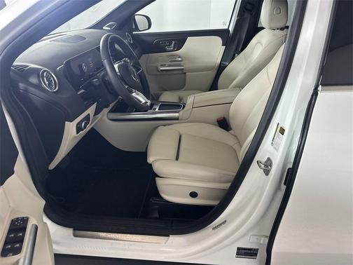 2025 Mercedes-Benz GLA 250 Base