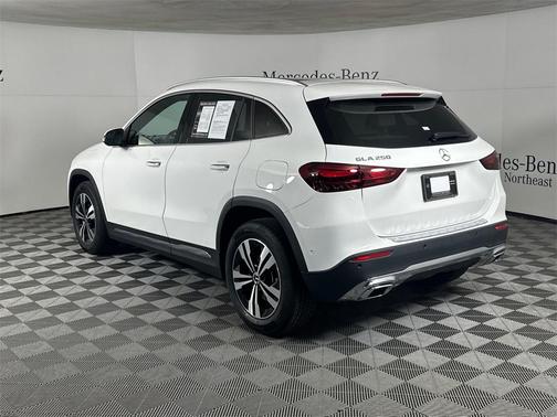 2025 Mercedes-Benz GLA 250 Base