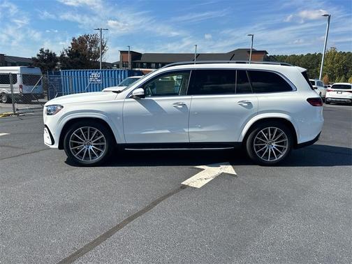 2026 Mercedes-Benz GLS 450