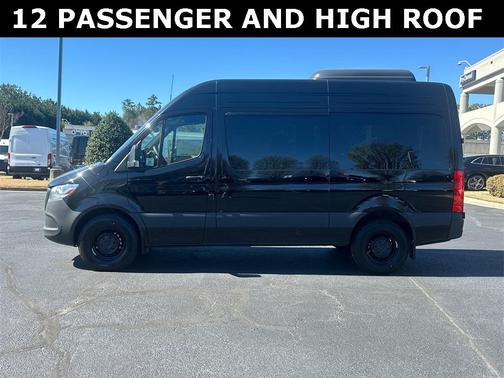 2025 Mercedes-Benz Sprinter 2500 144 WB Standard Roof Passenger