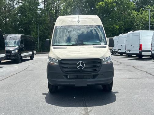 2025 Mercedes-Benz Sprinter 2500 Standard Roof