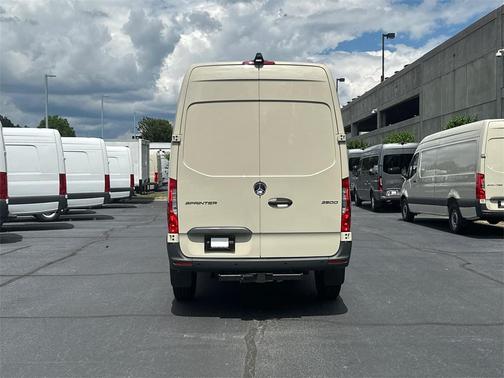2025 Mercedes-Benz Sprinter 2500 Standard Roof