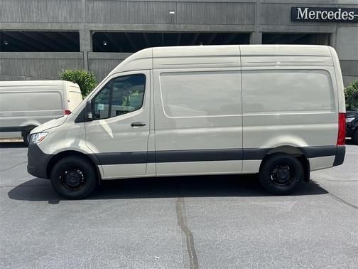 2025 Mercedes-Benz Sprinter 2500 Standard Roof