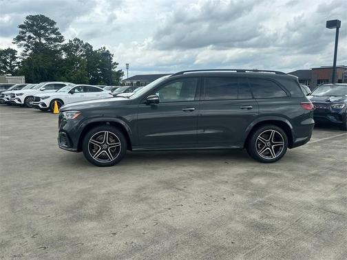 2025 Mercedes-Benz GLS 450 4MATIC