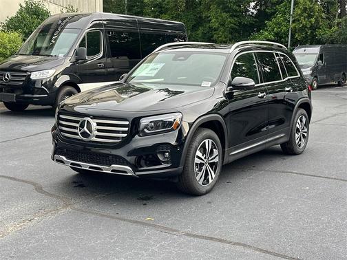 2025 Mercedes-Benz GLB 250 Base 4MATIC