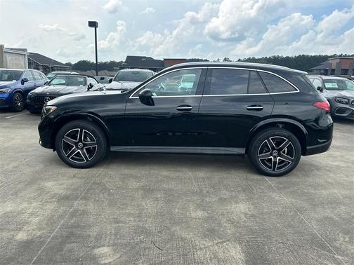 2025 Mercedes-Benz GLC 300 Base