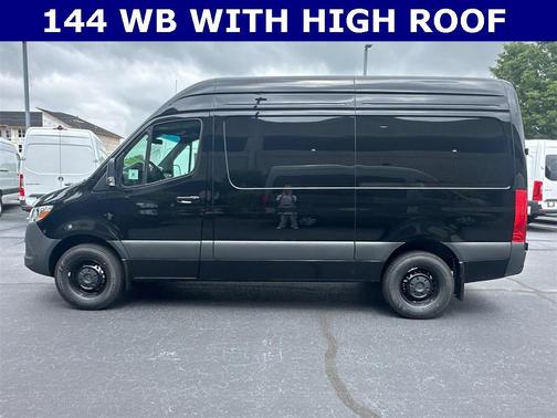 2025 Mercedes-Benz Sprinter 2500 Standard Roof