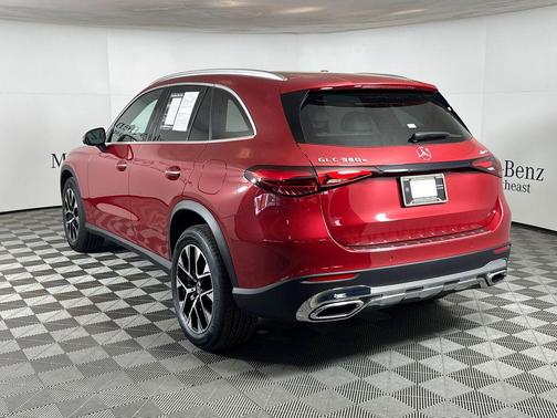 MANUFAKTUR Patagonia Red Metallic 2026 Mercedes-Benz GLC 350e Base 4MATIC