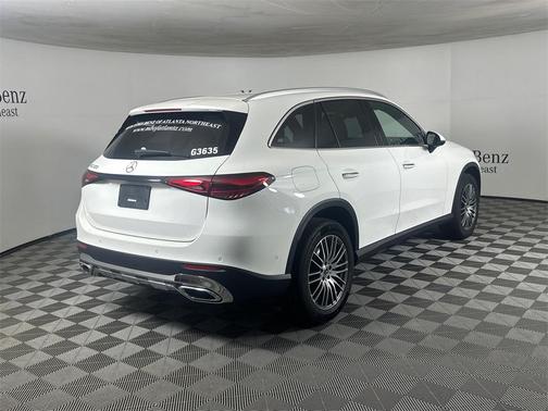 2025 Mercedes-Benz GLC 300 Base