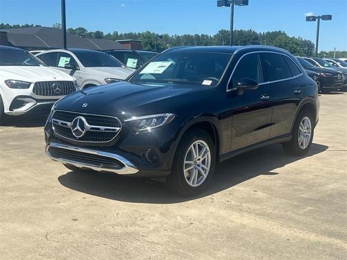 2025 Mercedes-Benz GLC 300 Base