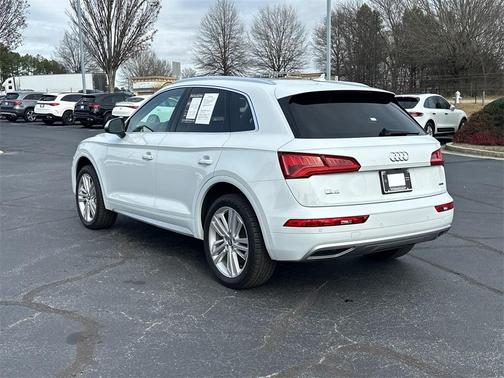 2020 Audi Q5 40 Premium Plus