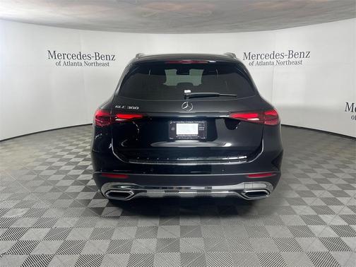 2025 Mercedes-Benz GLC 300 Base