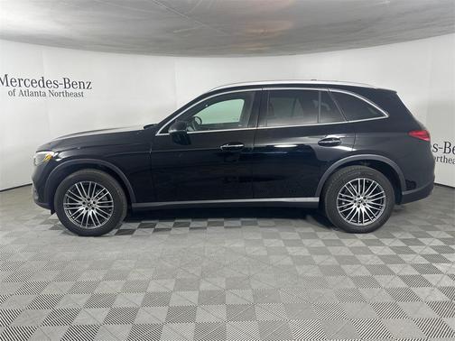 2025 Mercedes-Benz GLC 300 Base