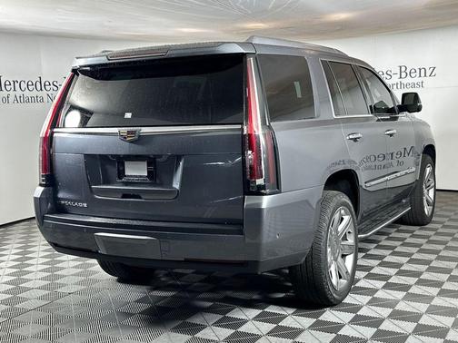 2018 Cadillac Escalade Luxury