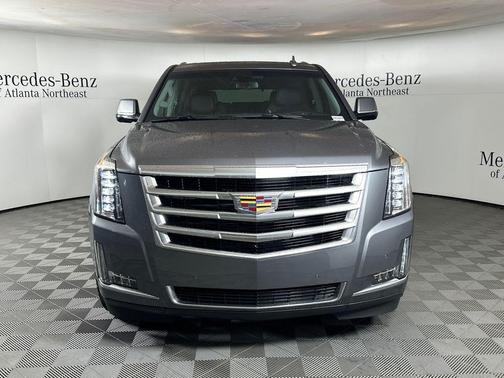 2018 Cadillac Escalade Luxury