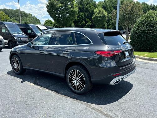 2025 Mercedes-Benz GLC 300 Base